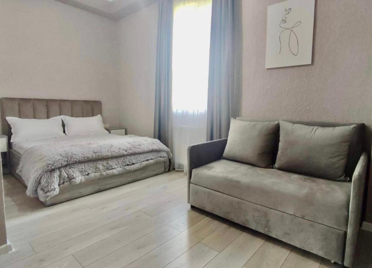 Guest House Nima Kutaisi Exteriér fotografie