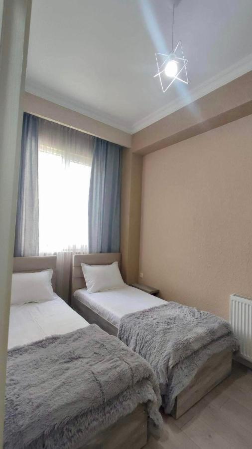 Guest House Nima Kutaisi Exteriér fotografie