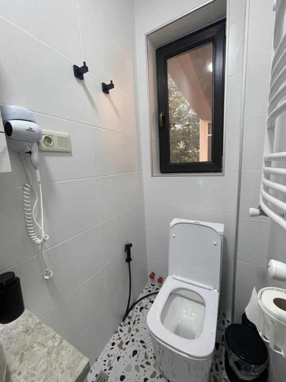 Guest House Nima Kutaisi Exteriér fotografie