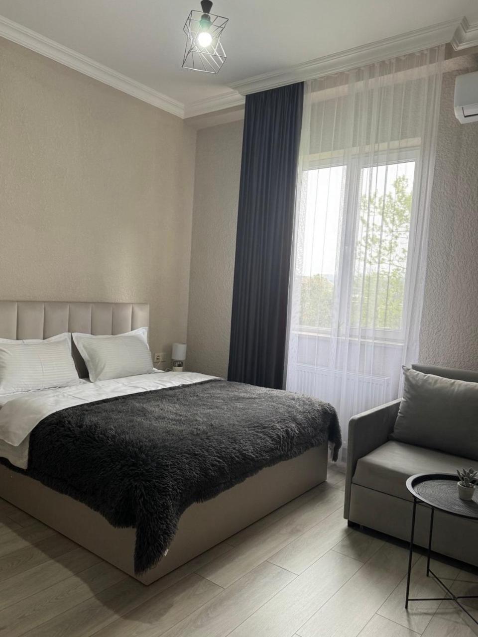 Guest House Nima Kutaisi Exteriér fotografie